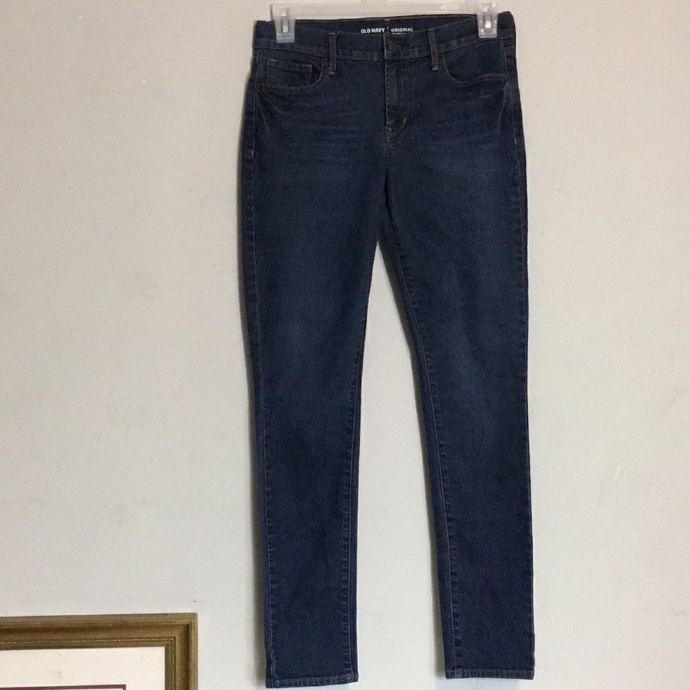 Old Navy Mid-Rise Women’s Jeans. Medium